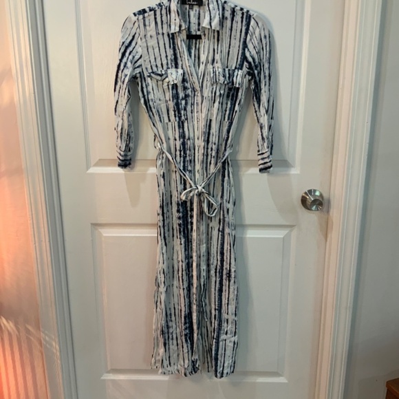 Lulus Chic Tie Dye Belted Blue White Boho Midi Dress Size Small - Picture 9 of 9